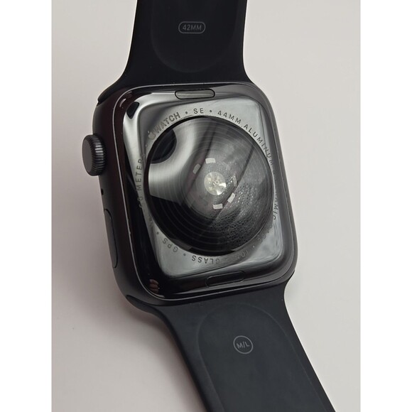 Apple Watch SE 1st Gen 44mm GPS Space Gray Aluminum A2352 32GB 75% Battery - Picture 12 of 12